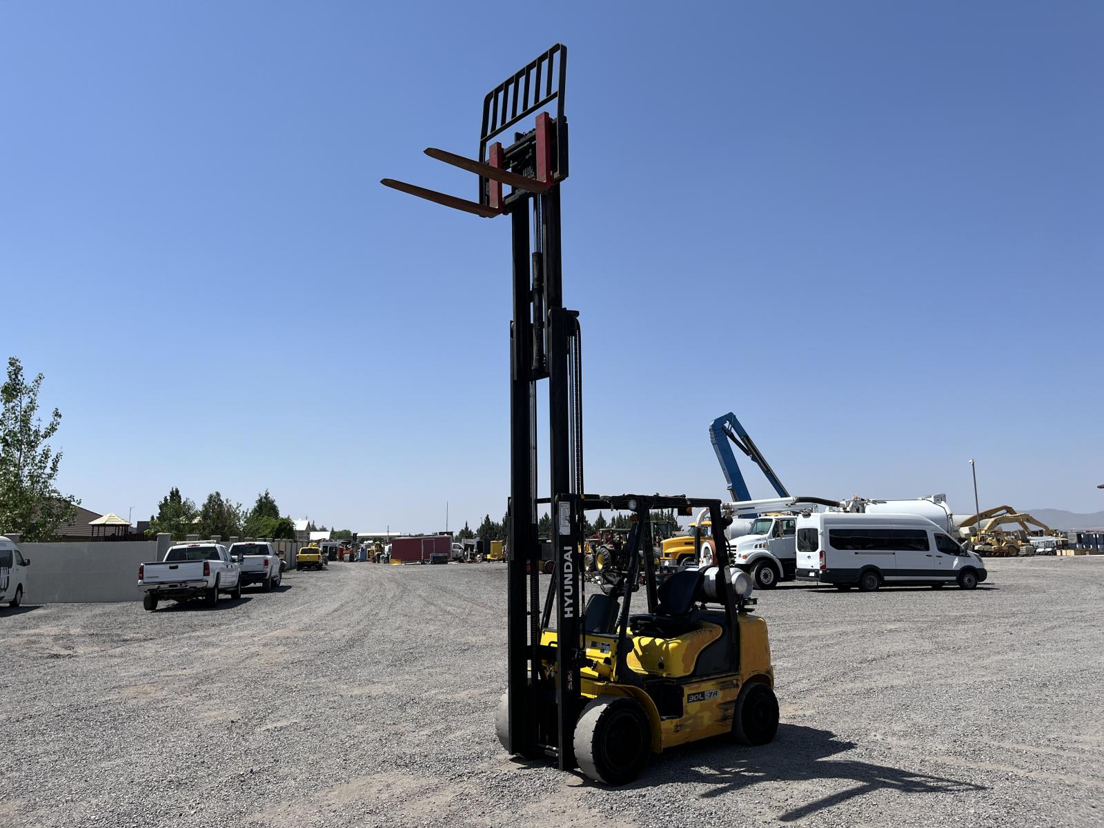 ./imagenes/INVOICE/2019/18003/HYUNDAI 30L-7A (17).JPG